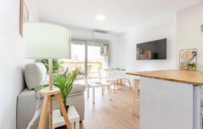 Lovely Apartment In Santa Pola With Kitchen